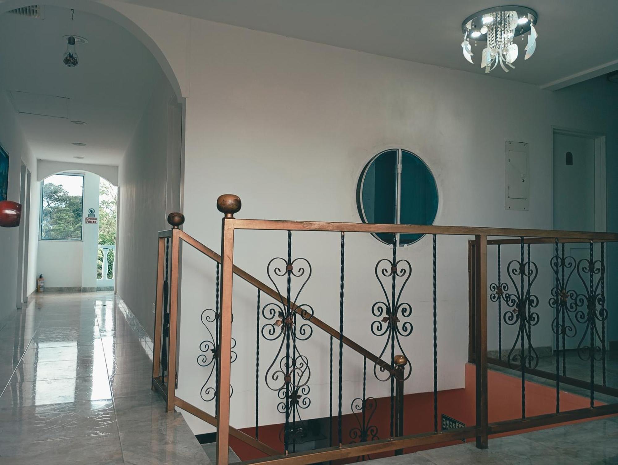 Hotel Real Palace Tulua Bagian luar foto